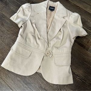 XOXO Cream Business Top Jacket Short Sleeved Business Suit Shoulder Pads Medium
